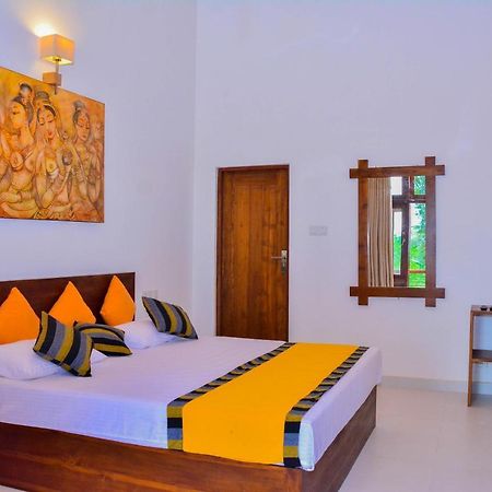 Amuththa Resort Анурадхапура Екстер'єр фото