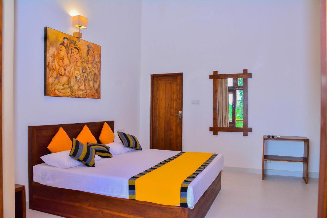 Amuththa Resort Анурадхапура Екстер'єр фото